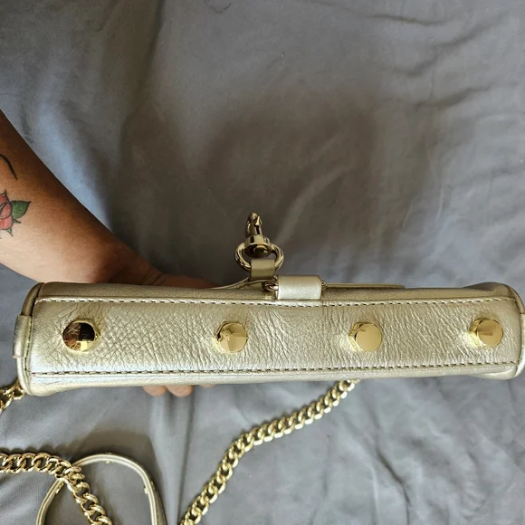 REBECCA MINKOFF purse ✨️👜 golden crossbody purse. - Picture 6 of 7